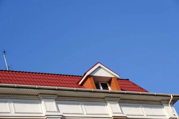 The Role of a Roofing Contractor in Fairfax: What Homeowners Should Know